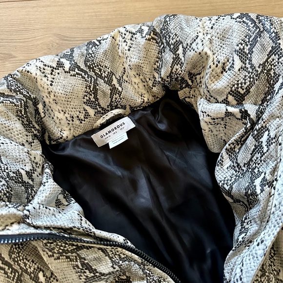 ASOS Glamorous Faux Leather Snake Print Puffer Jacket S LIKE NEW - Picture 5 of 12